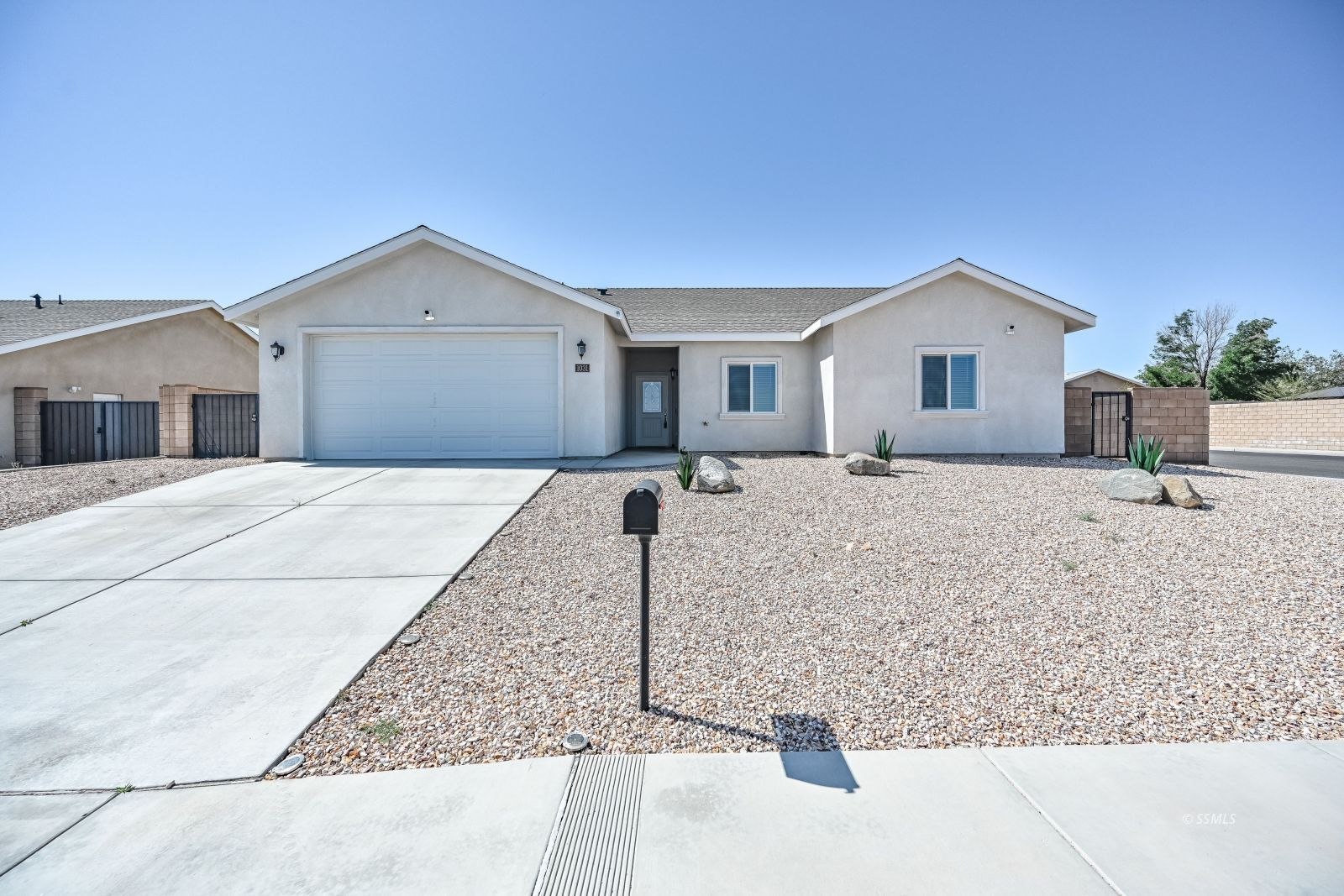 1031 West Church Avenue Ridgecrest, CA 93555 - Photo 1 of 49 a house view with a outdoor space