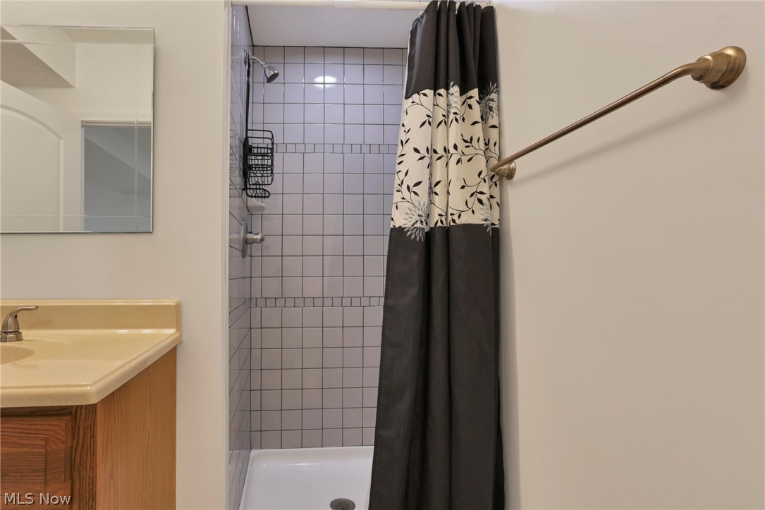 14953 King Road Howard, OH 43028 - Photo 29 of 40 Bathroom on basement level