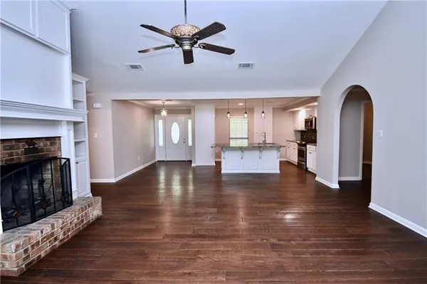 $349,999 | 106 Woodcreek Loop, Pineville, LA 71360