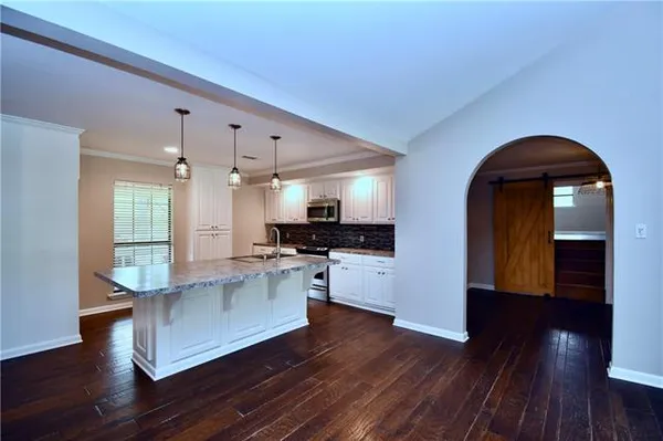 $349,999 | 106 Woodcreek Loop, Pineville, LA 71360