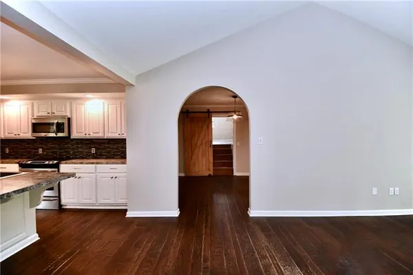 $349,999 | 106 Woodcreek Loop, Pineville, LA 71360