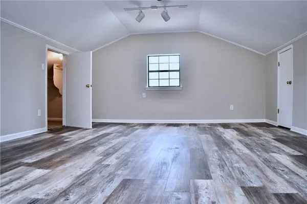 $349,999 | 106 Woodcreek Loop, Pineville, LA 71360