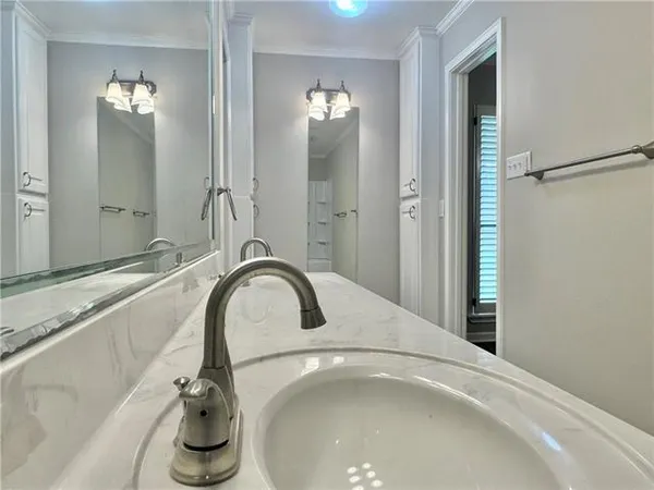 $349,999 | 106 Woodcreek Loop, Pineville, LA 71360