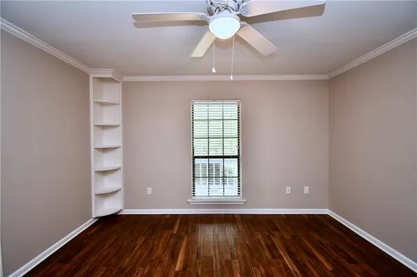 $349,999 | 106 Woodcreek Loop, Pineville, LA 71360