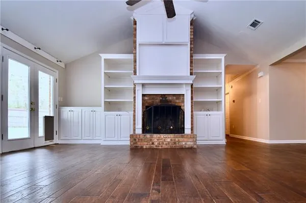 $349,999 | 106 Woodcreek Loop, Pineville, LA 71360