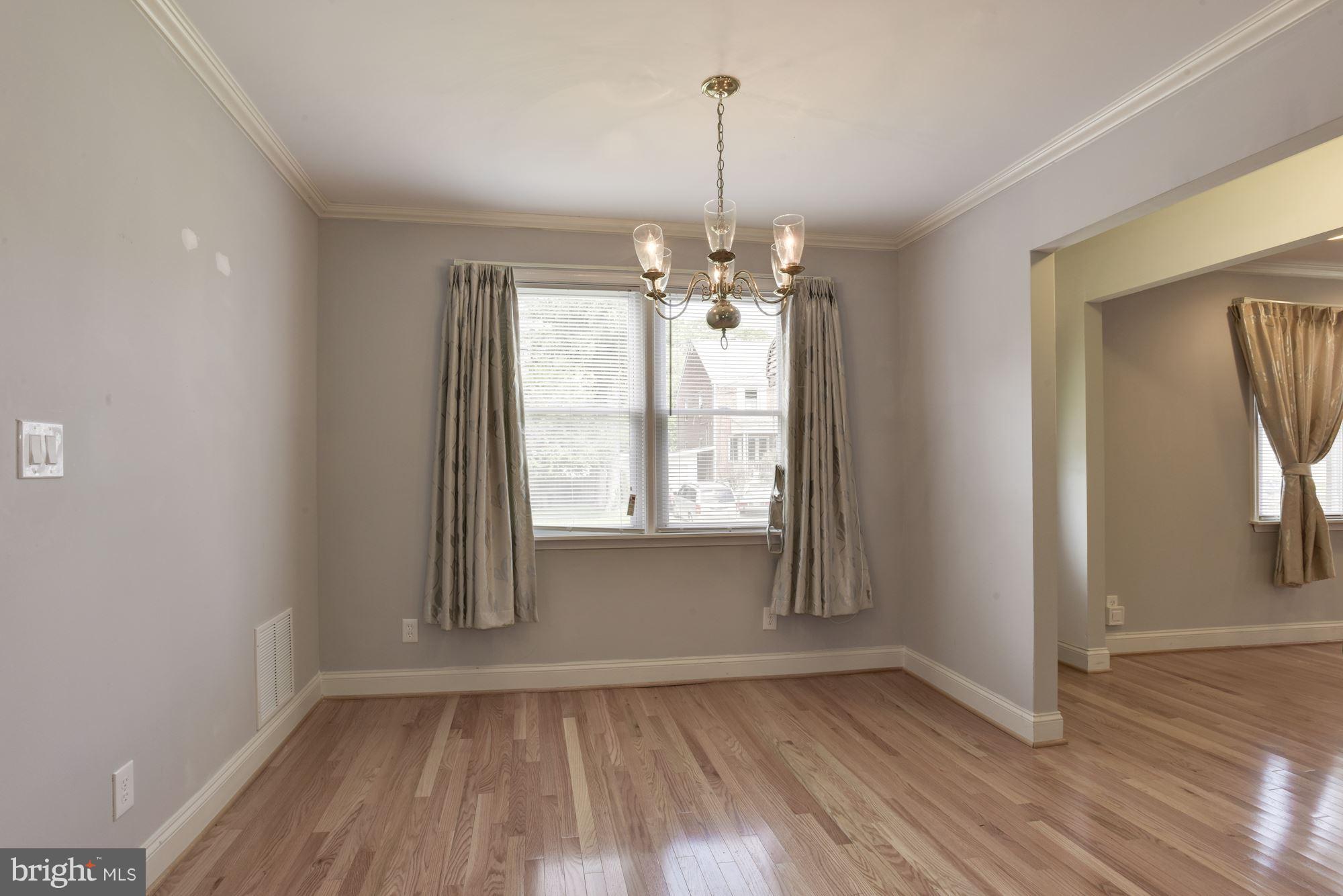 5207 Overcrest Road Baltimore, MD 21207 - Photo 7 of 27 Dining Room
