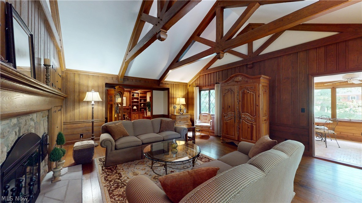 134 North Revere Road Akron, OH 44333 - Photo 4 of 46