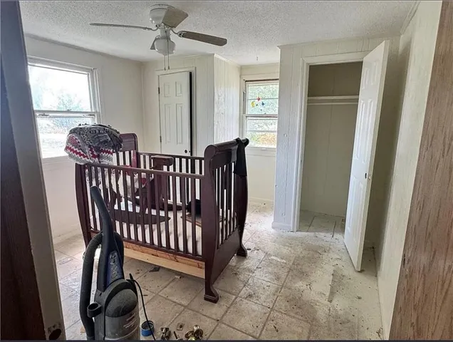 $149,999 | 25609 South Lake Annette Drive, Freeman, MO 64746