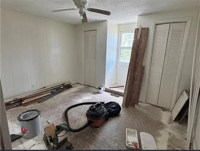 $149,999 | 25609 South Lake Annette Drive, Freeman, MO 64746