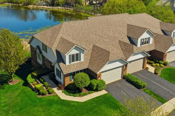 $724,000 | 12198 Oxford Court, Lemont, IL 60439