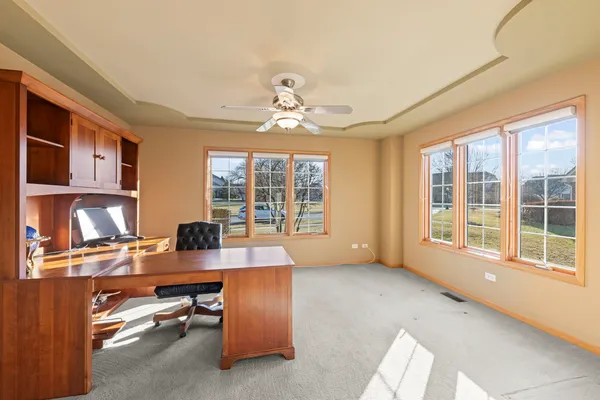 $724,000 | 12198 Oxford Court, Lemont, IL 60439
