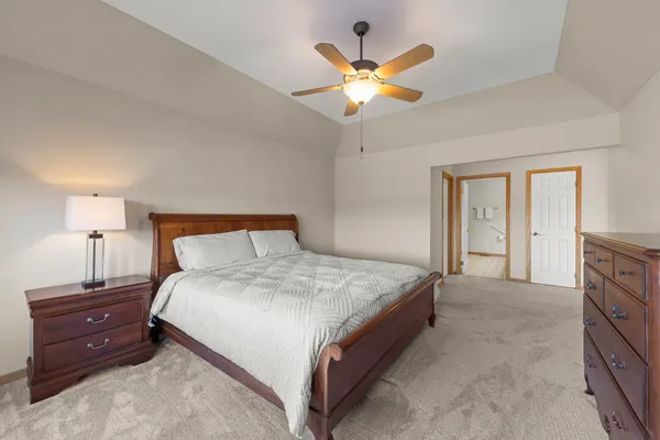 $724,000 | 12198 Oxford Court, Lemont, IL 60439