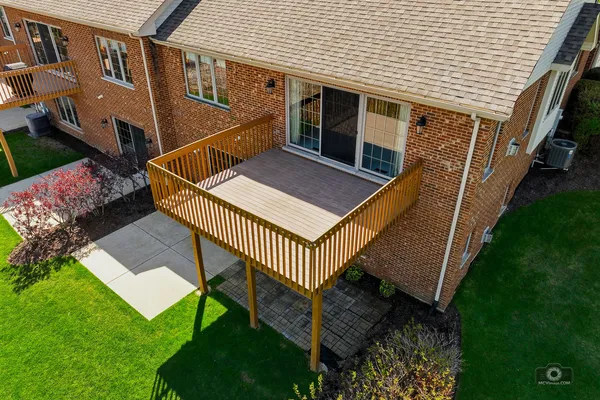 $724,000 | 12198 Oxford Court, Lemont, IL 60439