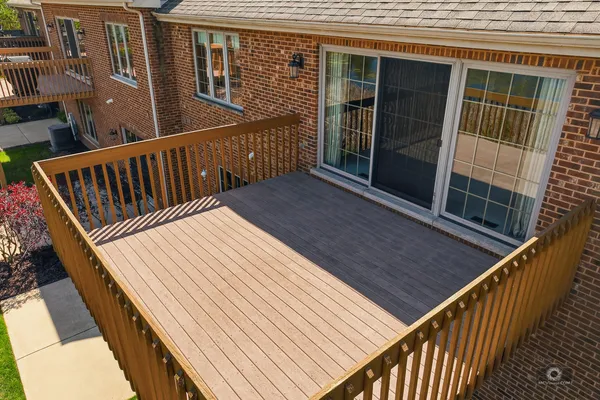 $724,000 | 12198 Oxford Court, Lemont, IL 60439