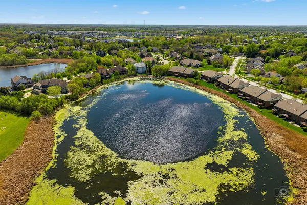 $724,000 | 12198 Oxford Court, Lemont, IL 60439