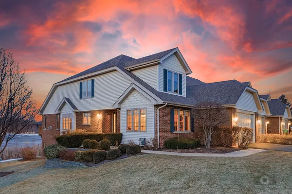 $724,000 | 12198 Oxford Court, Lemont, IL 60439