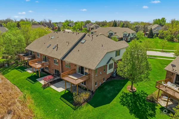 $724,000 | 12198 Oxford Court, Lemont, IL 60439