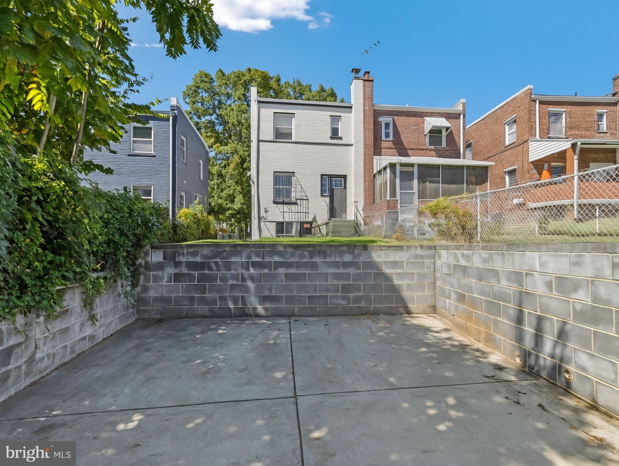 1925 Alabama Avenue Southeast Washington, DC 20020 - Photo 12 of 14 a front view of a building