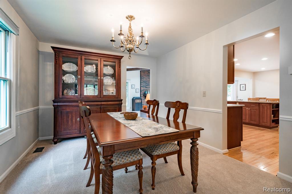 2732 Winter Park Court Rochester Hills, MI 48309 - Photo 7 of 49