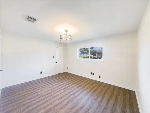 $1,800 | 5111 Seymour Drive, Houston, TX 77032