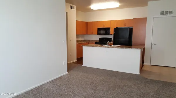 $1,649 | 110 West Bell Road, Unit 2, Phoenix, AZ 85023