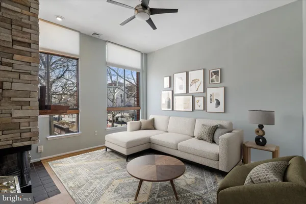 $3,200 | 210 Church Street, Unit 1C, Philadelphia, PA 19106