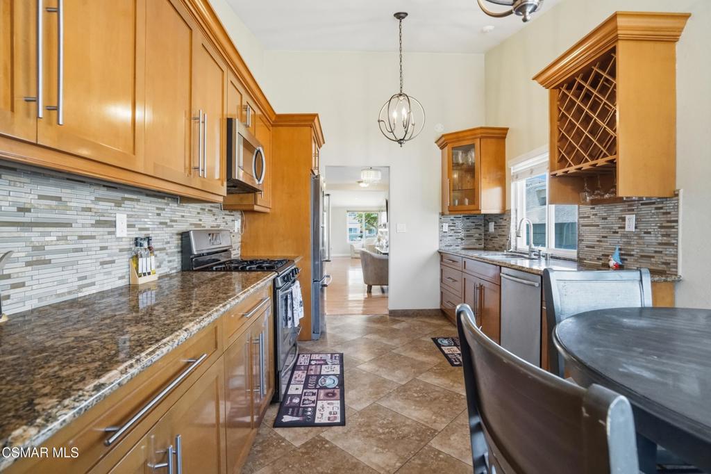 1896 Stow Street Simi Valley, CA 93063 - Photo 19 of 39