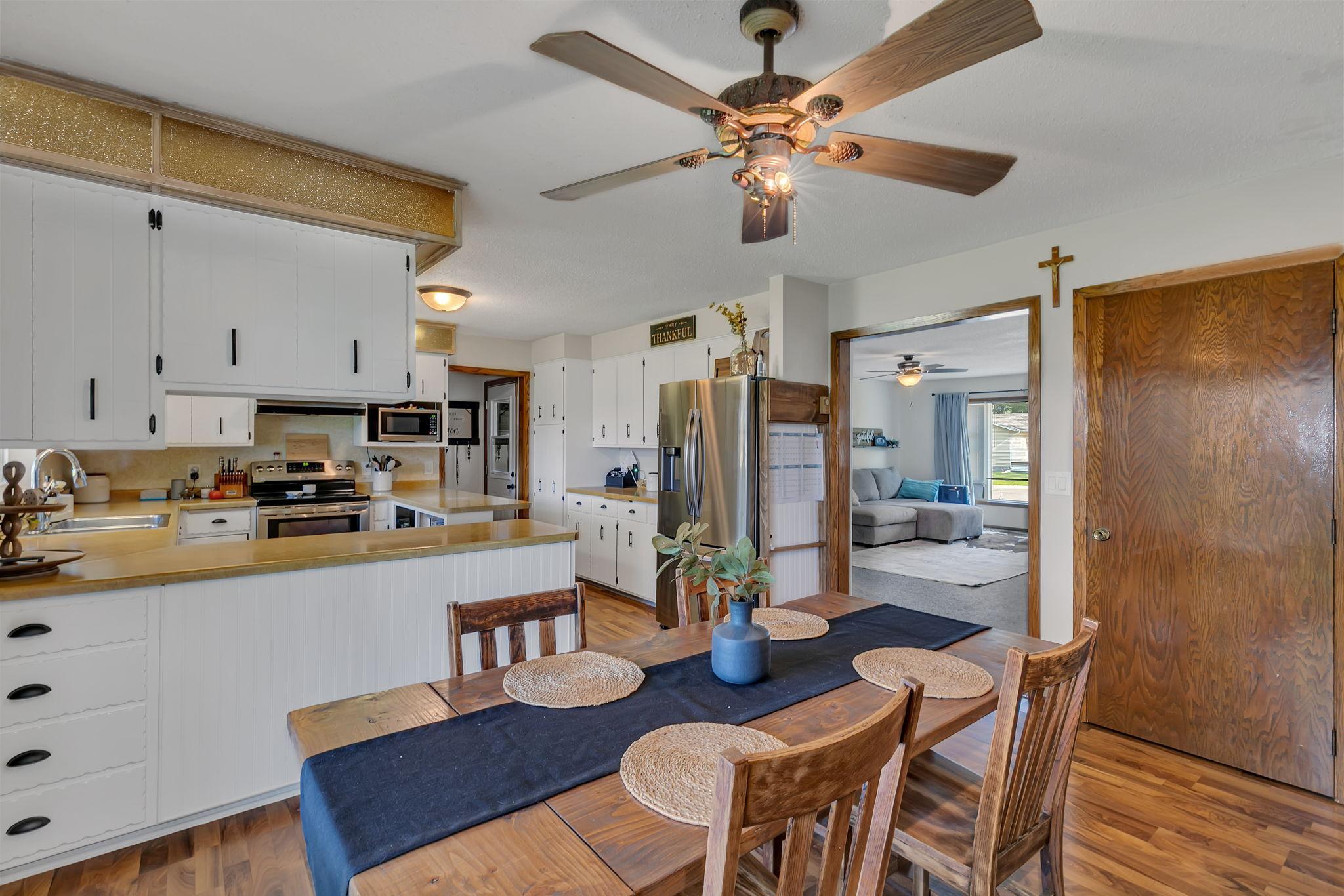 316 8th Street Southeast Freeport, MN 56331 - Photo 11 of 31
