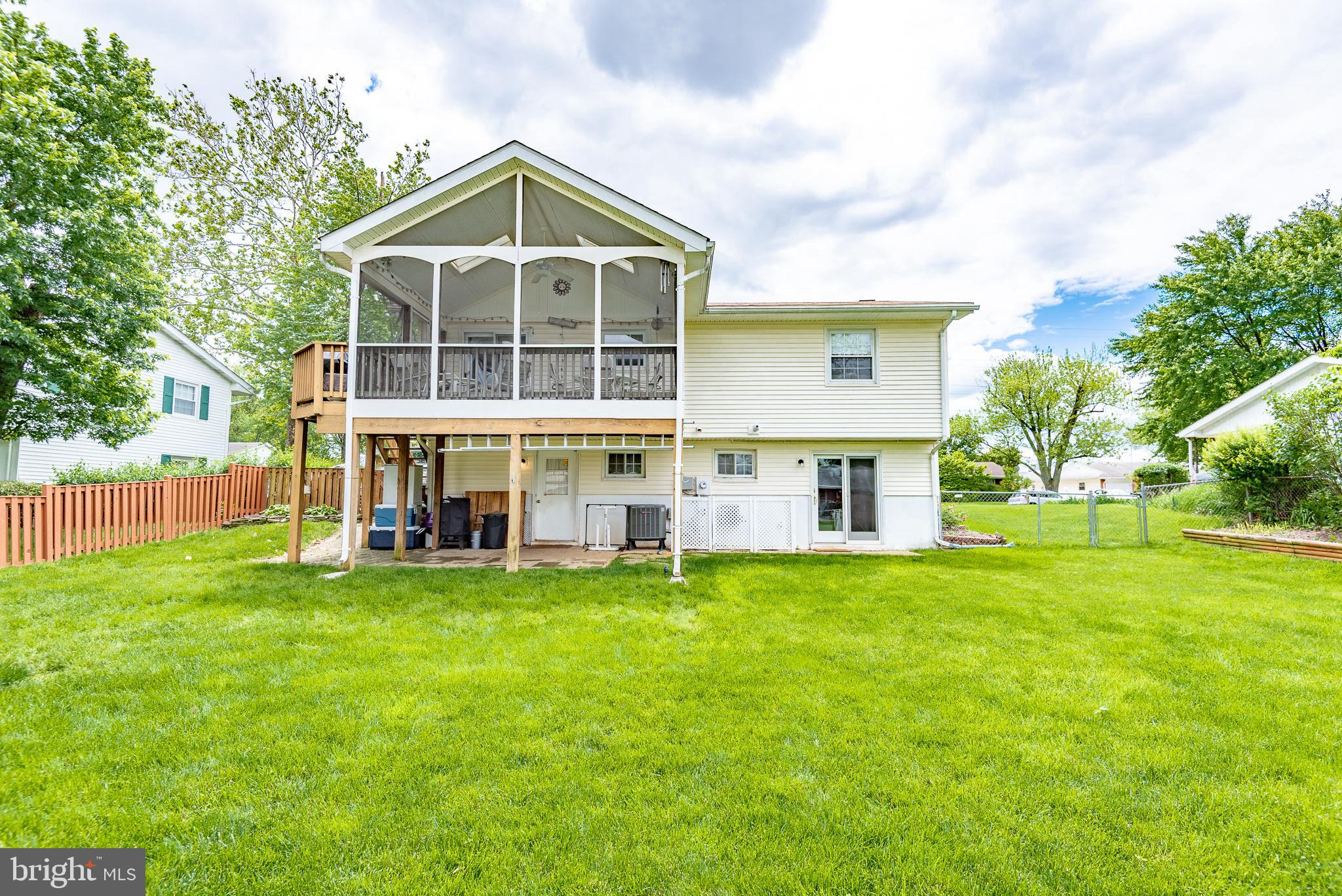 305 Williamsburg Road Sterling, VA 20164 - Photo 46 of 50 Gallery Image 46