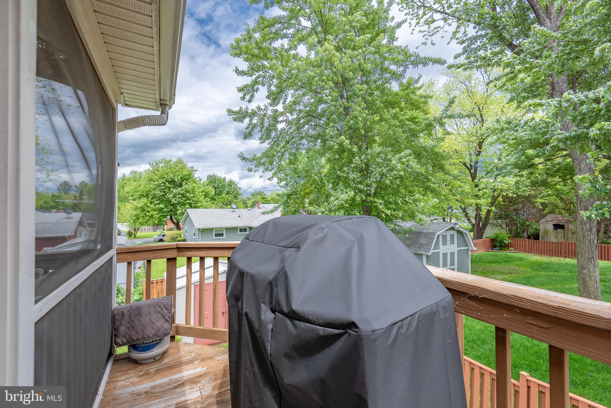 305 Williamsburg Road Sterling, VA 20164 - Photo 48 of 50 Gallery Image 48