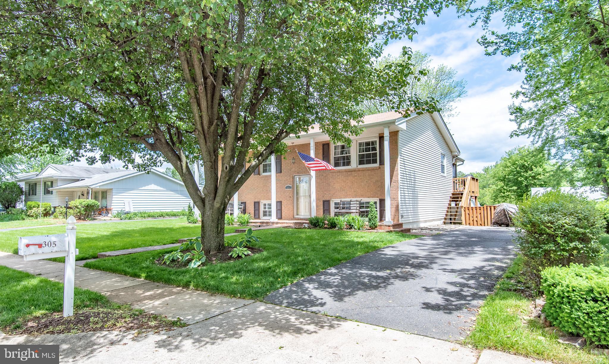 305 Williamsburg Road Sterling, VA 20164 - Photo 6 of 50 Gallery Image 6