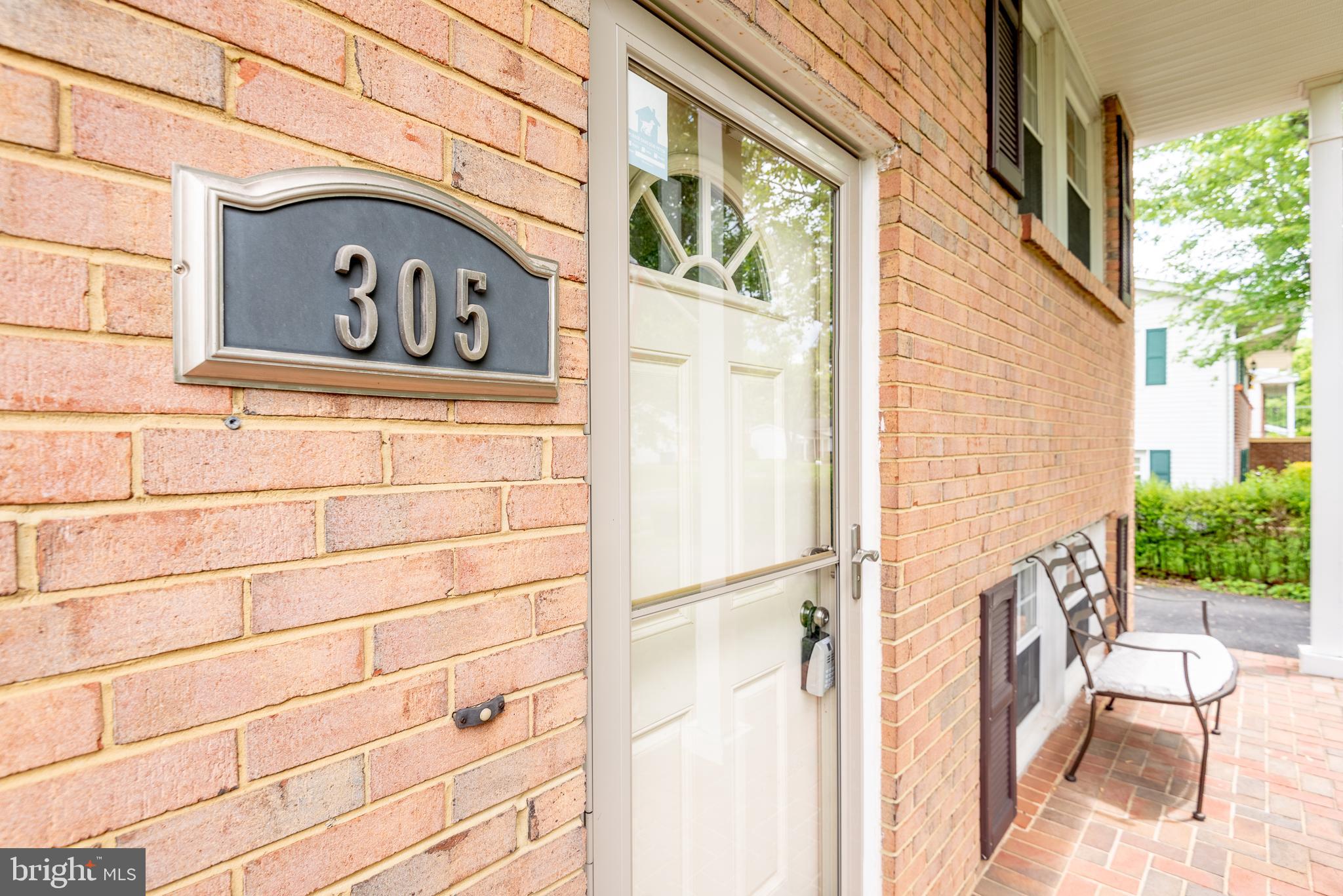 305 Williamsburg Road Sterling, VA 20164 - Photo 7 of 50 Gallery Image 7