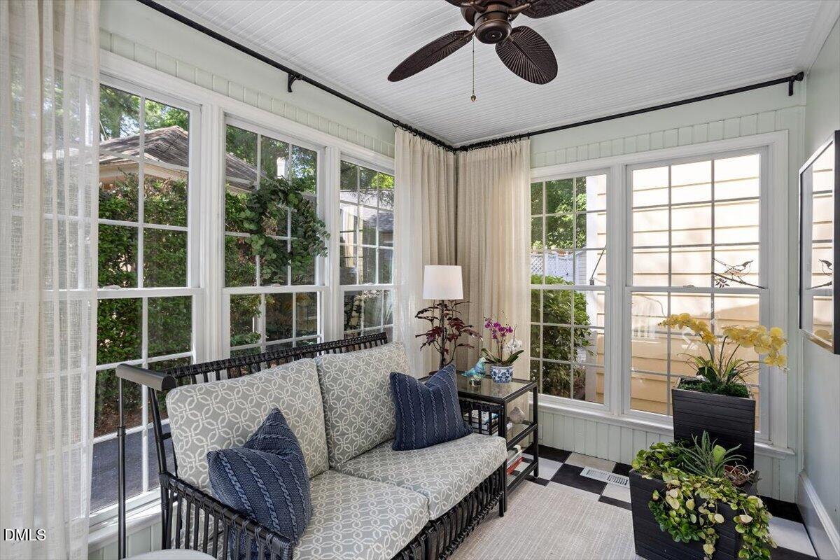 2605 Lochmore Drive Raleigh, NC 27608 - Photo 10 of 40