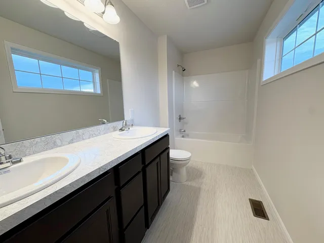 $417,500 | 4245 Butternut Drive, Wayland, MI 49348