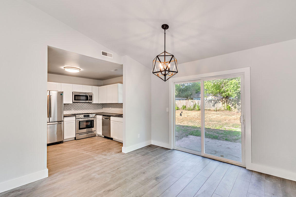 518 Temple Road Ladson, SC 29456 - Photo 8 of 26 9