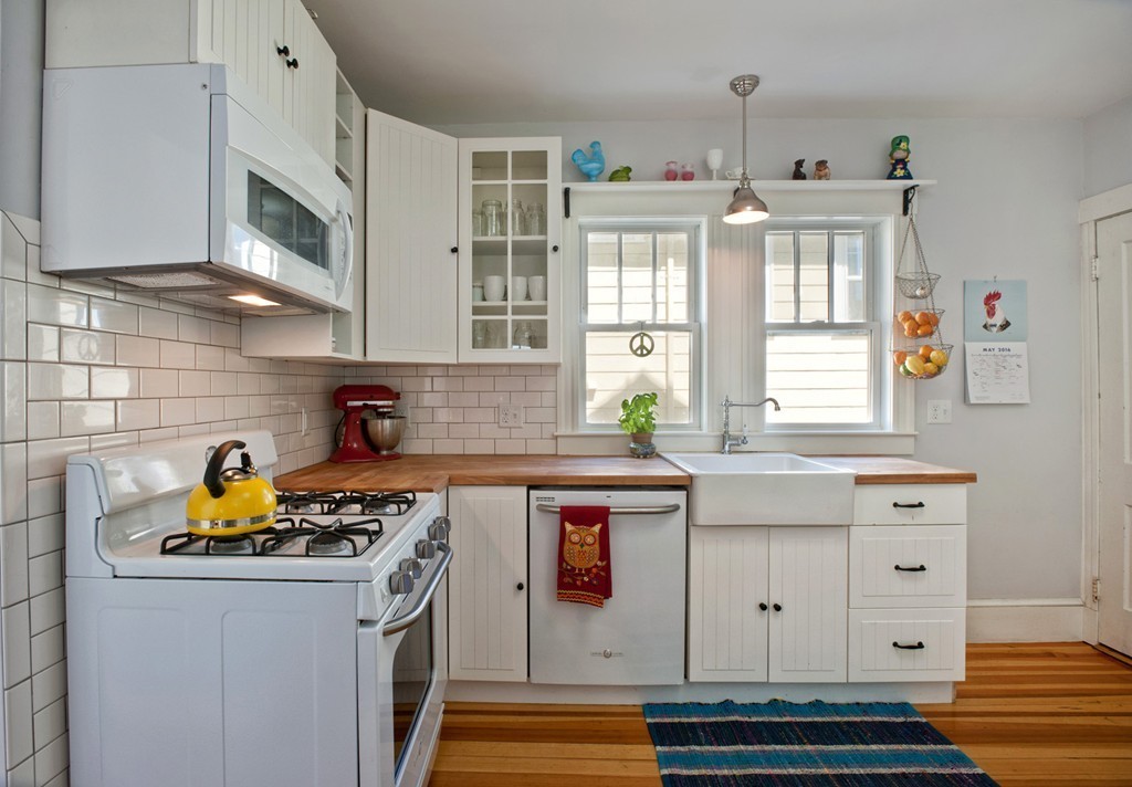 58 Greaton Road Boston, MA 02132 - Photo 11 of 23 Gallery Image 11