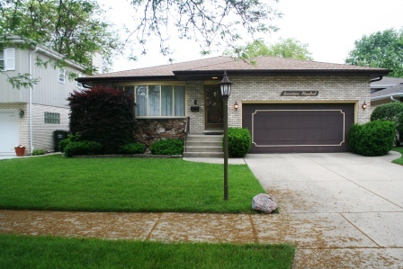 1700 Linden Park Ridge Park Ridge, IL 60068 - Photo 1 of 11
