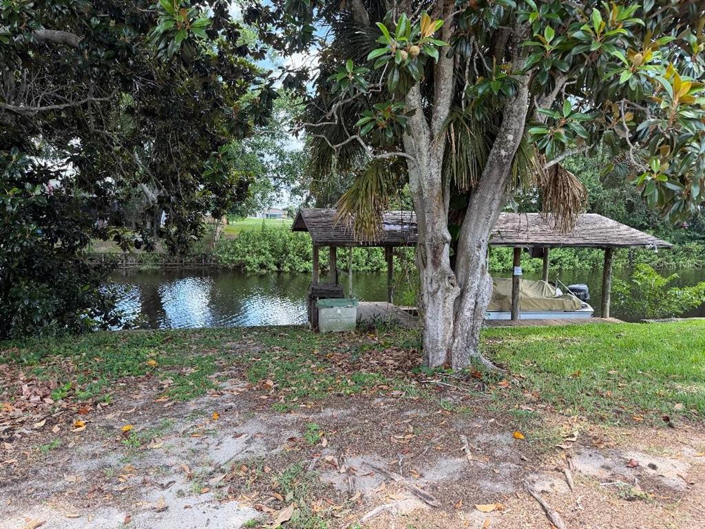 140 Citrus Road Northeast Lake Placid, FL 33852 - Photo 3 of 8