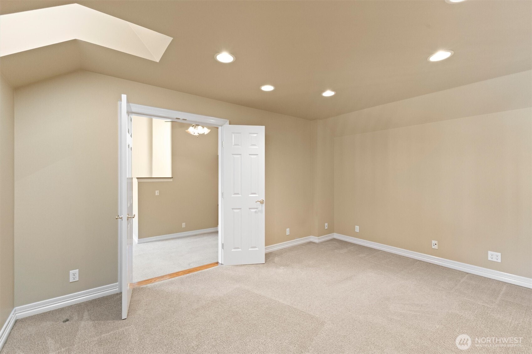 929 East Hemmi Road Bellingham, WA 98226 - Photo 23 of 40