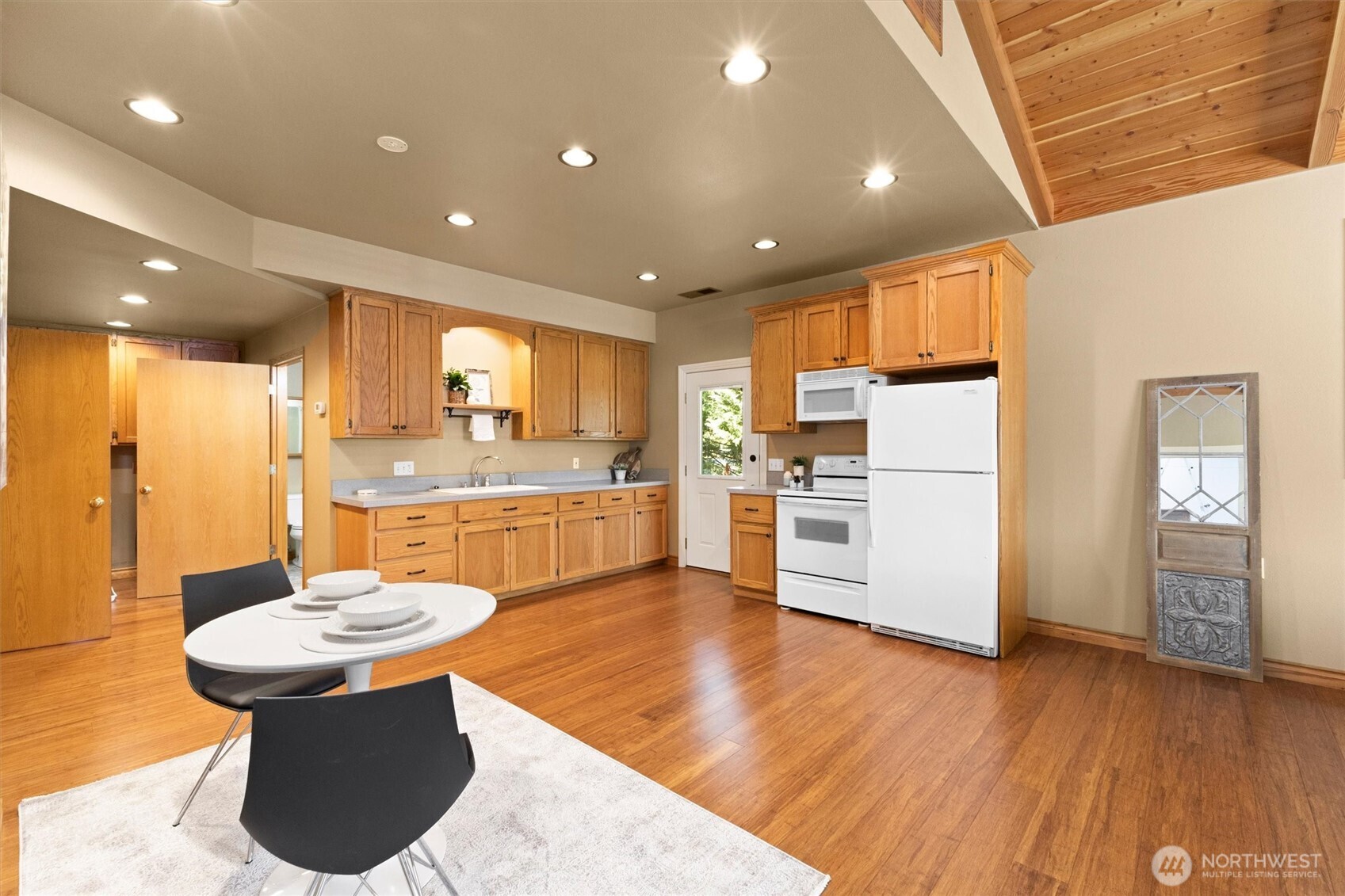 929 East Hemmi Road Bellingham, WA 98226 - Photo 25 of 40