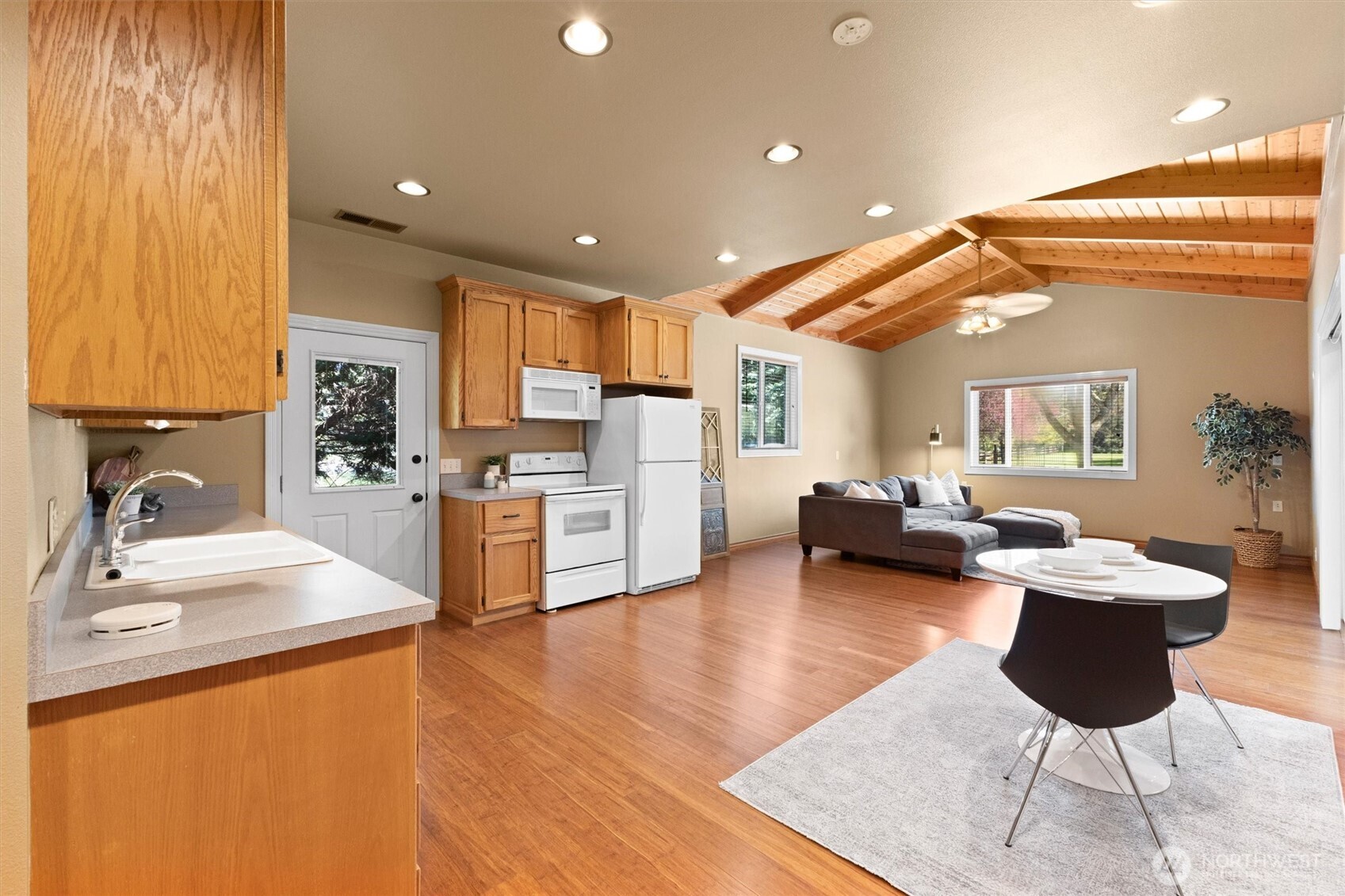 929 East Hemmi Road Bellingham, WA 98226 - Photo 27 of 40