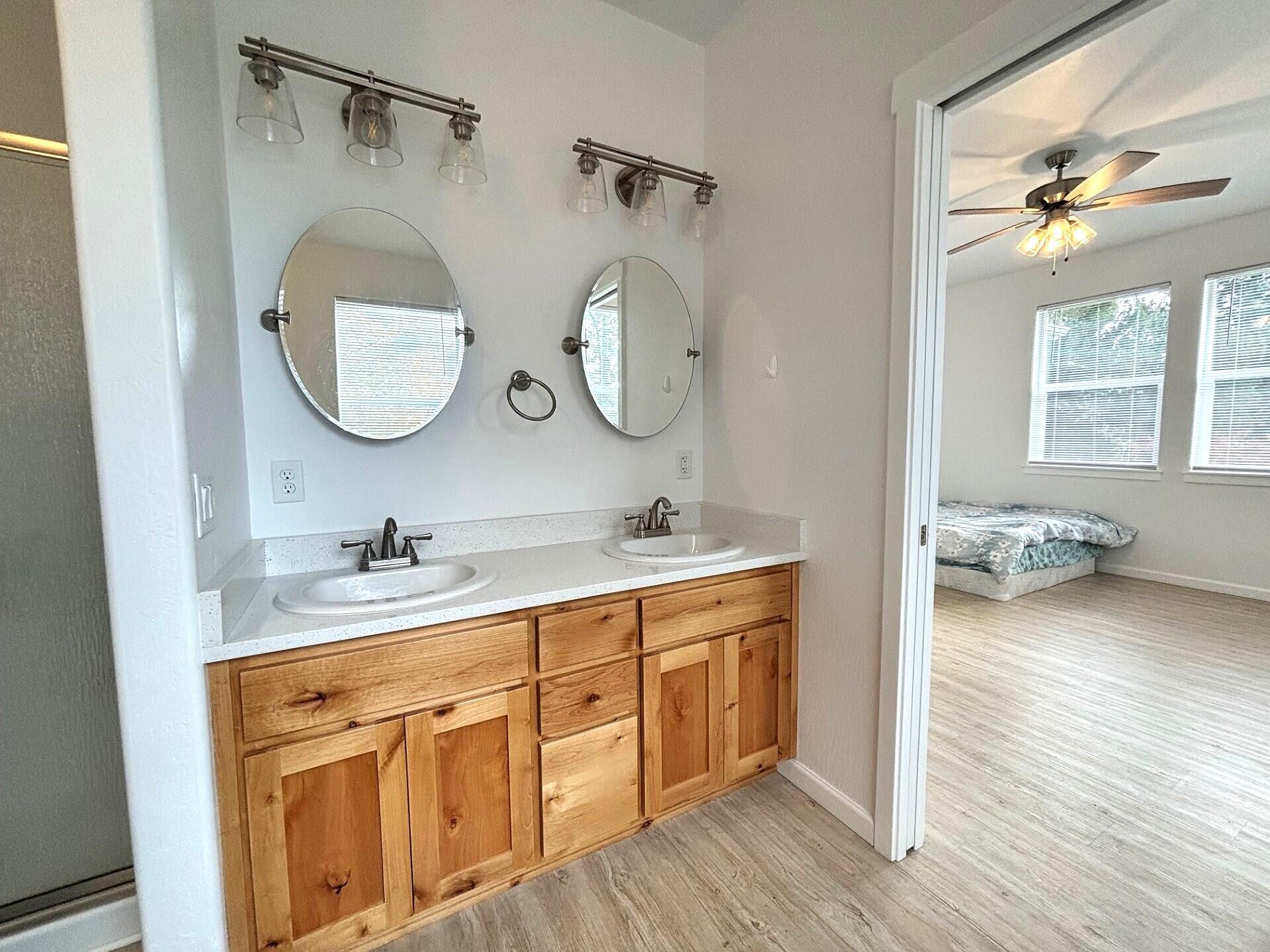4059 Fern Valley Road Medford, OR 97504 - Photo 12 of 33 Primary photo 7