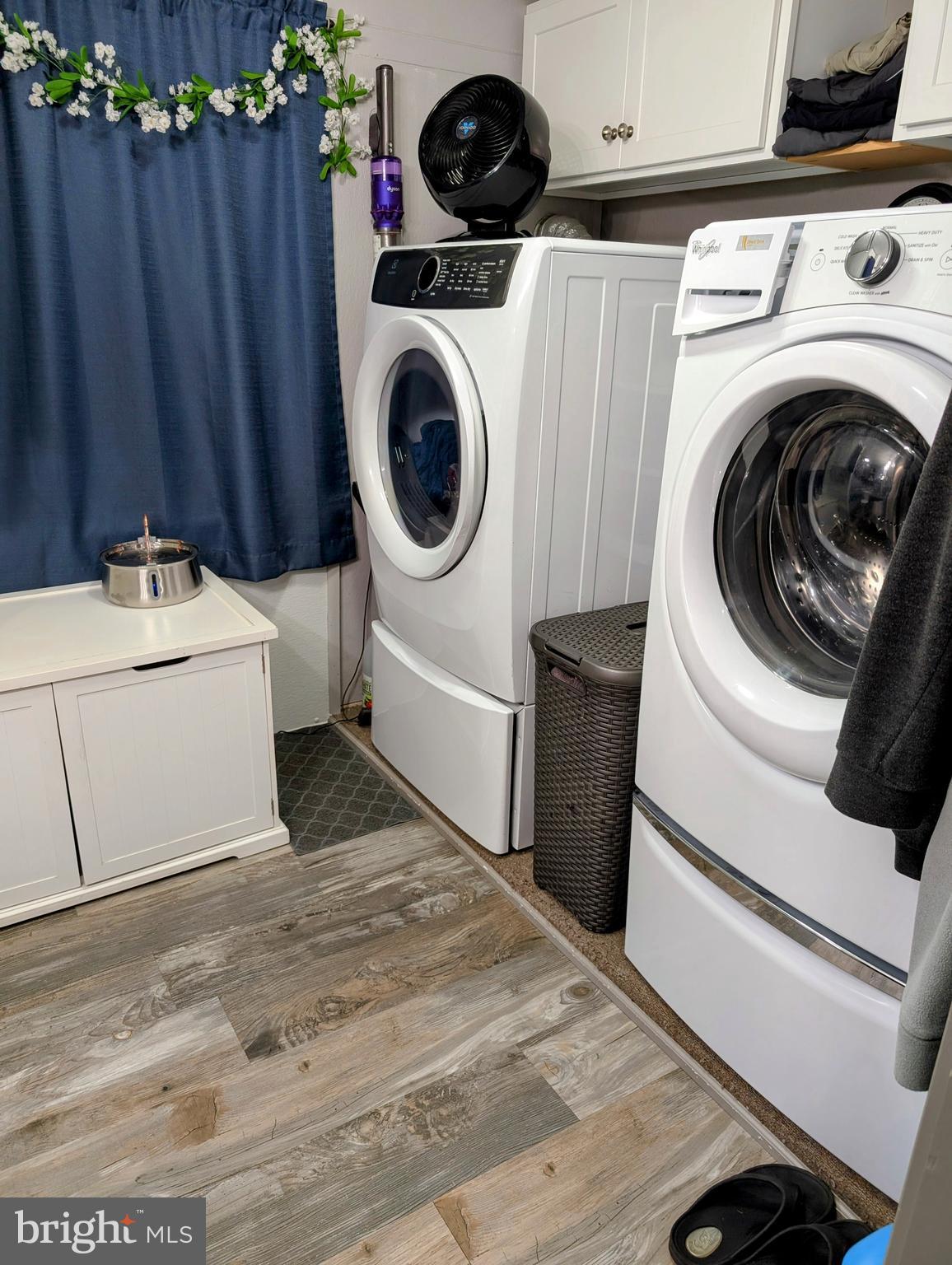 12706 High Point Road Felton, PA 17322 - Photo 35 of 56 a utility room with dryer and washer