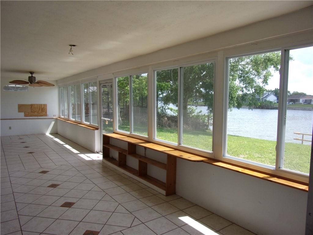 9745 Lakeside Lane Port Richey, FL 34668 - Photo 11 of 13 Gallery Image 11