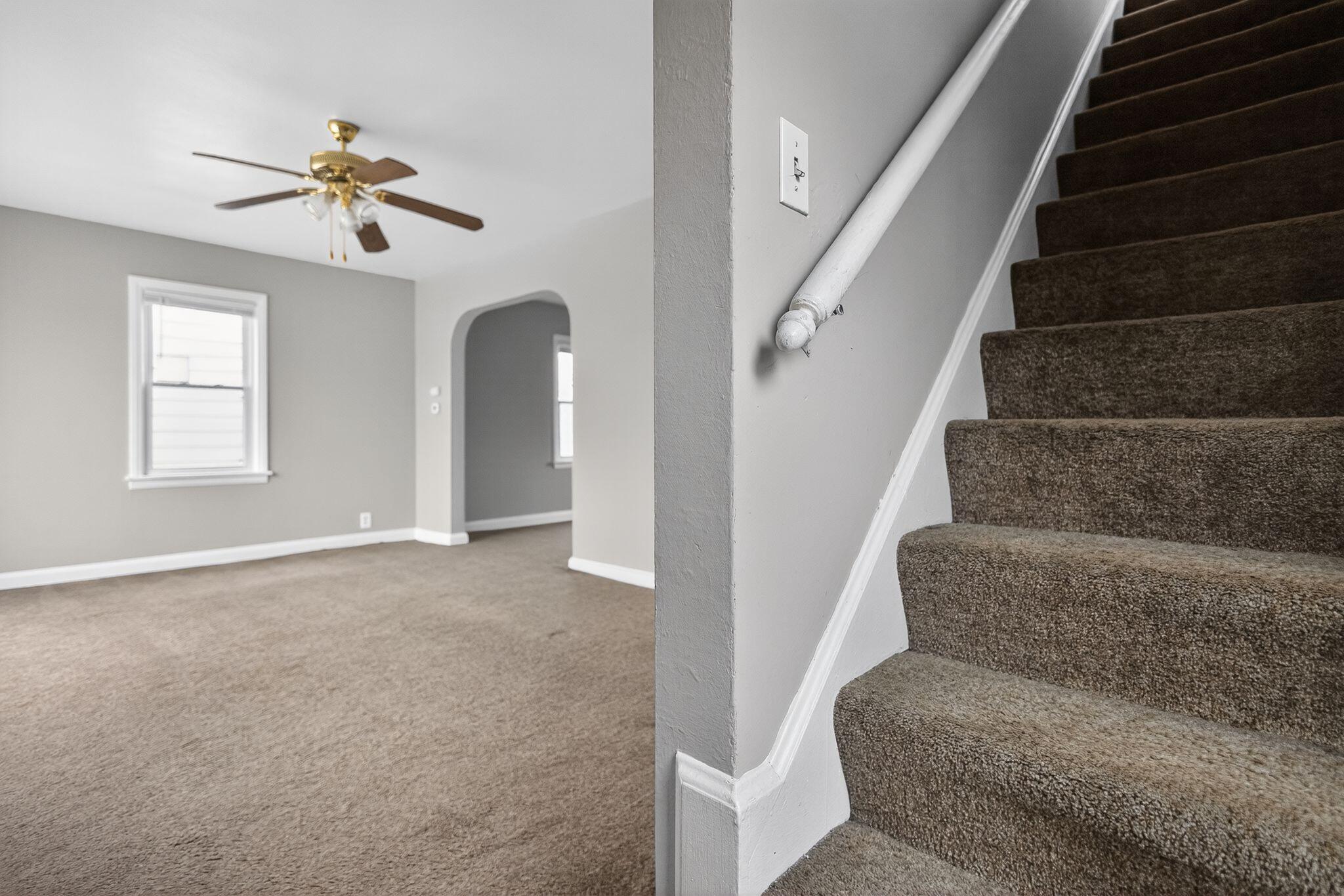 4332 North 15th Street Milwaukee, WI 53209 - Photo 3 of 34 24_4332_N_15th_St_Milwaukee_WI_53209-Oth