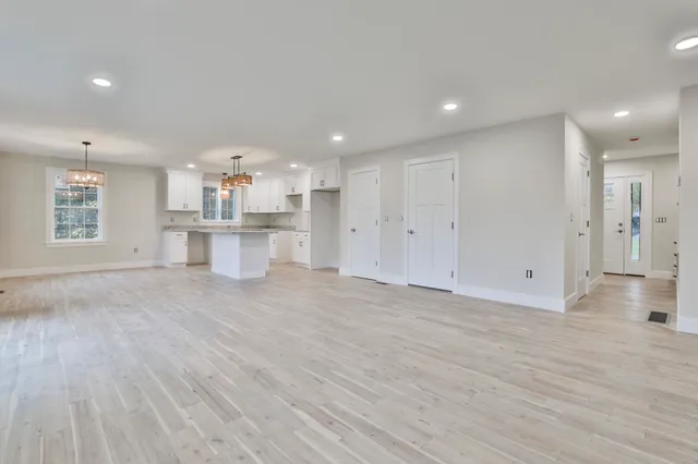 $699,900 | 131 Badger Hill Drive, Milford, NH 03055