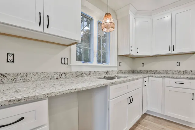 $699,900 | 131 Badger Hill Drive, Milford, NH 03055