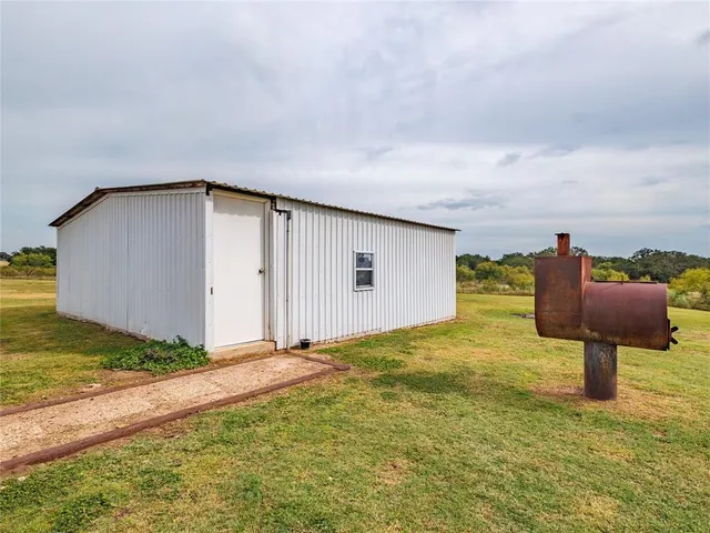 $575,000 | 247 Fm 1029 Street North, Mullin, TX 76864