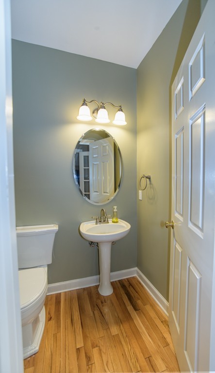 3 Lancelot Road Shrewsbury, MA 01545 - Photo 12 of 30 Gallery Image 12