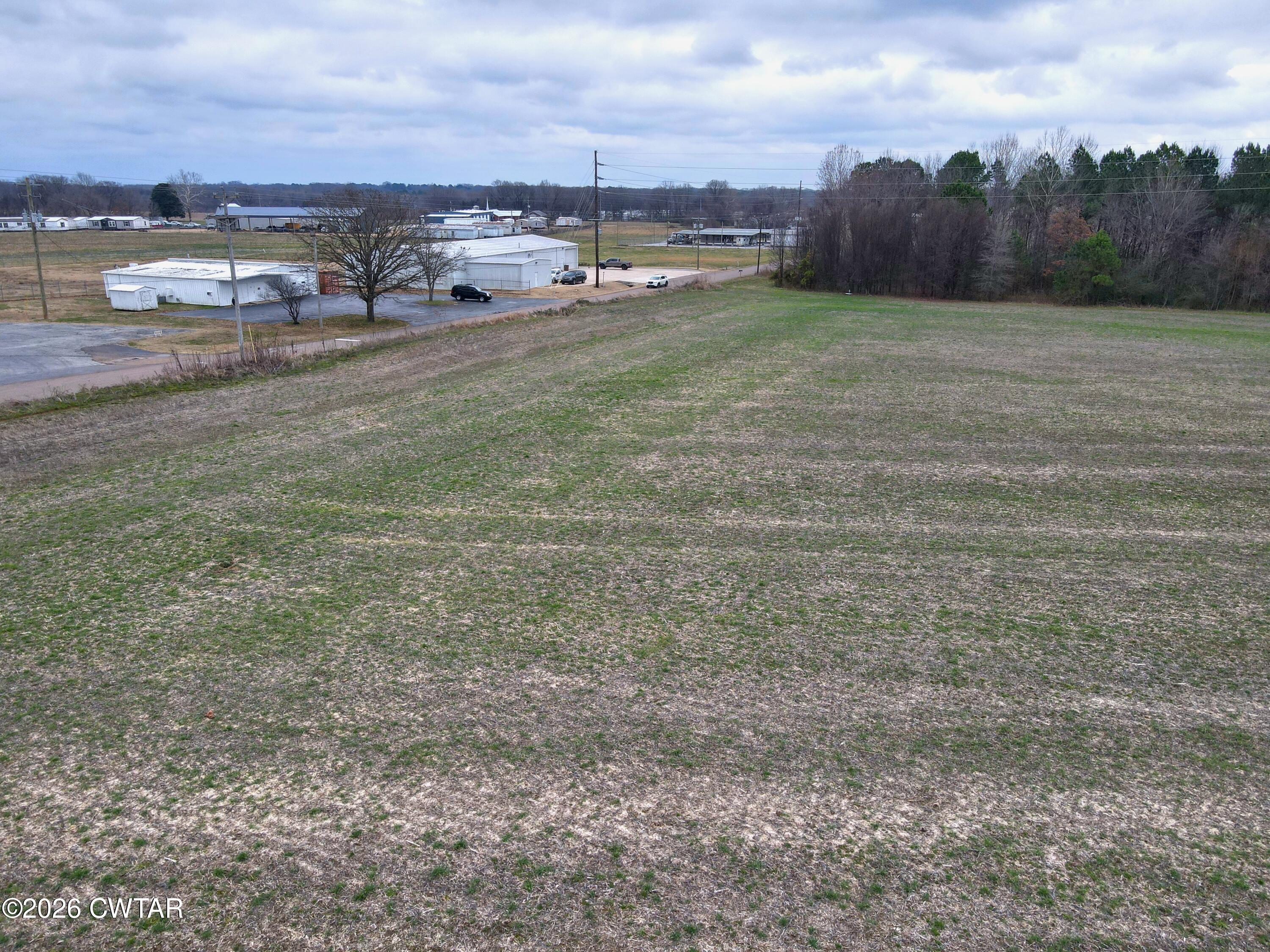 3101 Warren Road Humboldt, TN 38343 - Photo 12 of 13 a view of a town with big yard
